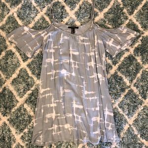 Blue and white water marbled shoulder cutout dress